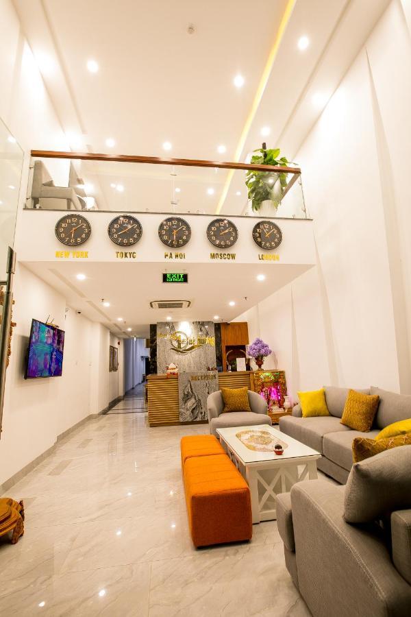 Que Huong Hotel Куїнон Екстер'єр фото