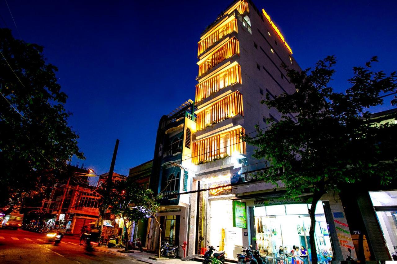 Que Huong Hotel Куїнон Екстер'єр фото