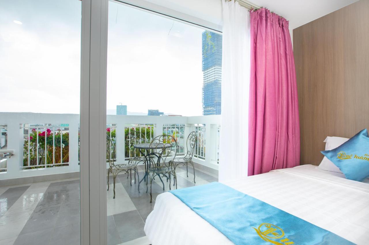 Que Huong Hotel Куїнон Екстер'єр фото